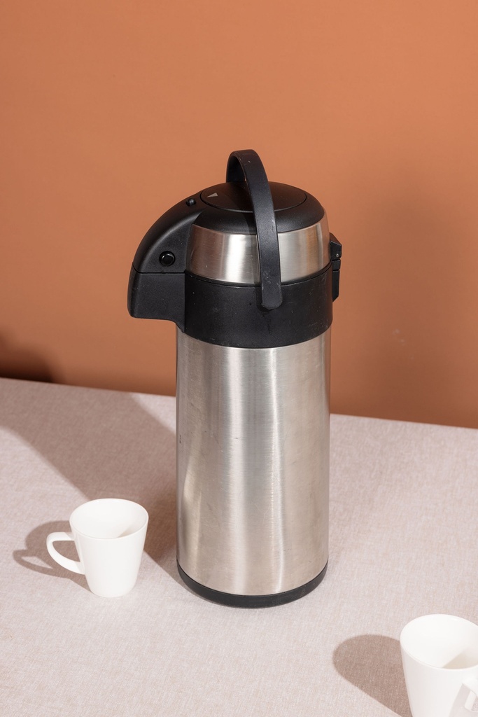 Pichet à pompe isotherme 3L