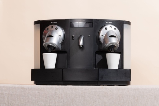 [MAT-MA-1-1] Machine à café Nespresso 2 buses 1/